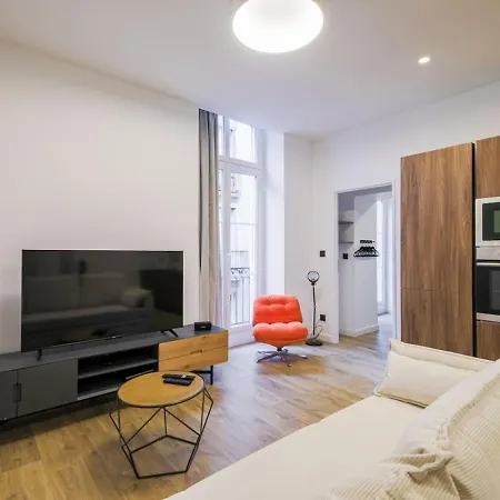 Lafayette. Garage. Clim. Centre Appartement